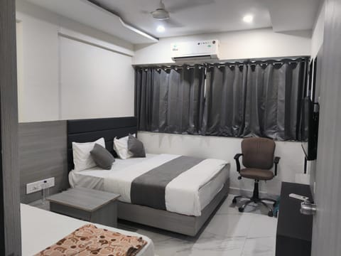 Hotel SS Hotel in Ahmedabad