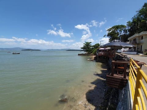 Casa em Sambaqui - Sto Antônio de Lisboa House in Florianopolis