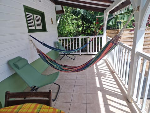 Bungalow Emeraude, F3 avec piscine à Sainte Luce Casa in Sainte-Luce