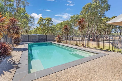 Riverlyne - Riverfront Holiday Home House in Echuca