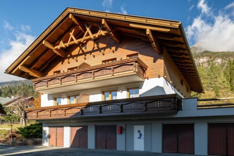 Property building, Day, View (from property/room), Balcony/Terrace, Mountain view