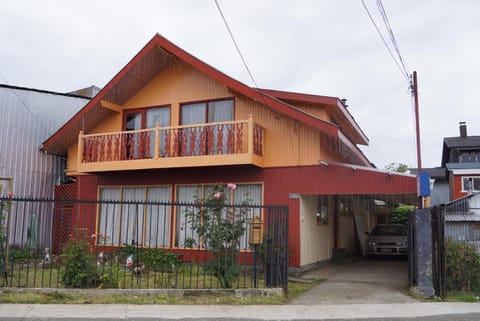 Facade/entrance, Garden, Balcony/Terrace