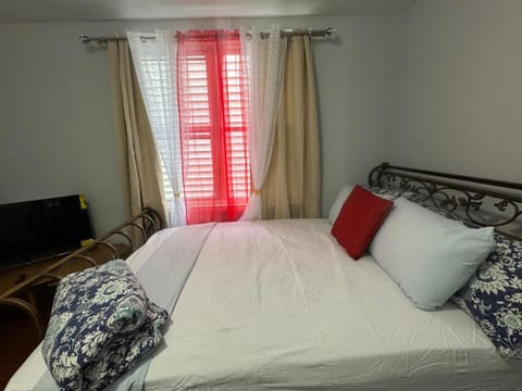 Huge 3 bedrooms apt in West NY, New Jersey close to all fun, for 10 peoples.15 minutes to New York City in bus. Apartamento in North Bergen