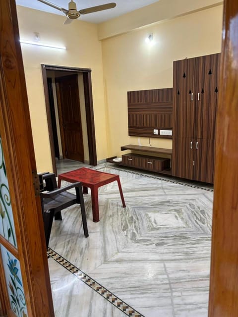 VARAHA GUEST INN LUXURY ROOMs Condo in Tirupati