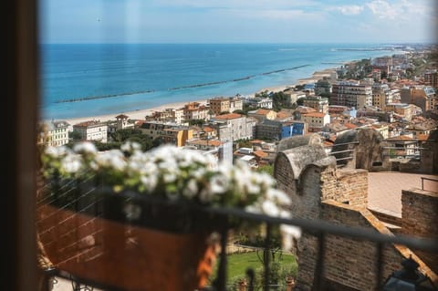 Day, View (from property/room), Balcony/Terrace, City view, Sea view