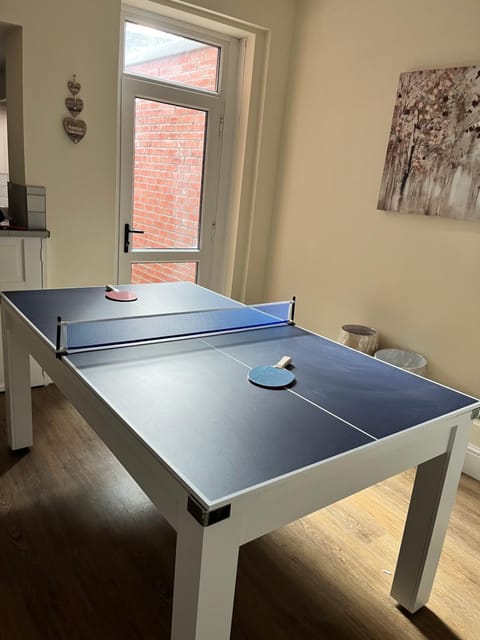 Game Room, Table tennis