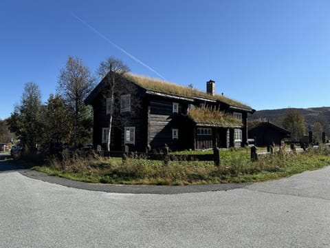 Property building, Facade/entrance, Off site