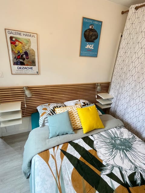 Bed, Bedroom