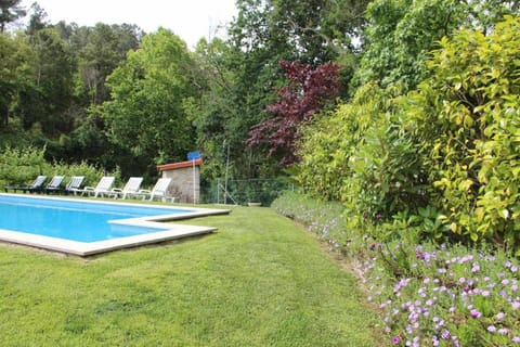 Casa da Boavista Camélias de BastoTurismo Rural House in Porto District