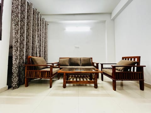 Hotel SUZU INN - Couple Friendly Fatehpur Hotel in New Delhi