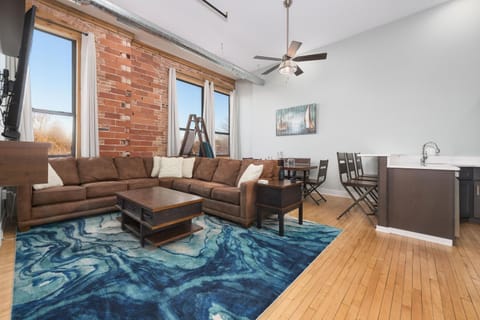 Central Lofts condo- year round pool- hot tub- close to beach House in South Haven