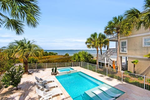 WHAT-A-BEACH House in Pensacola Beach