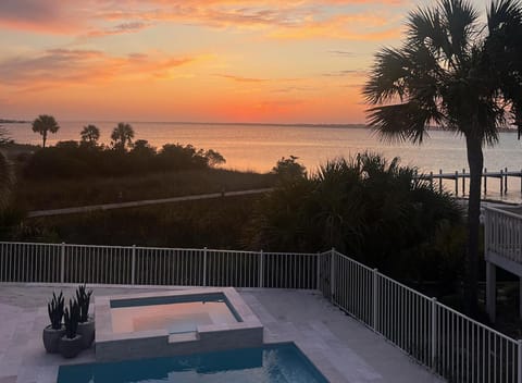 WHAT-A-BEACH House in Pensacola Beach