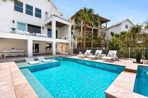 WHAT-A-BEACH House in Pensacola Beach