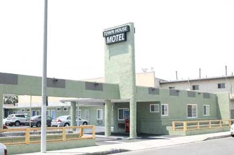 Town House Motel Motel in South Gate