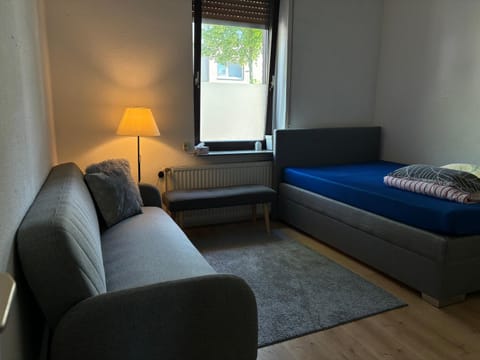 Single Apartment - Herne, Schloss Strünkede Vacation rental in Herne