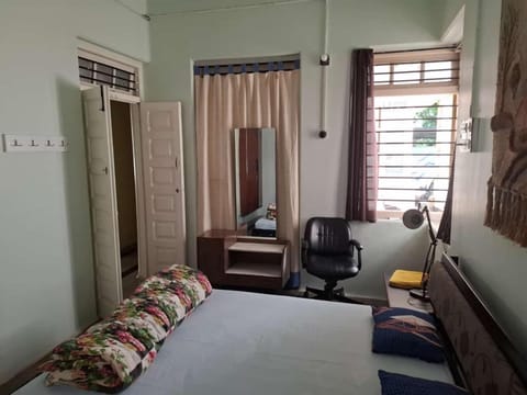 Madhav Bhavan Guest house House in Pune