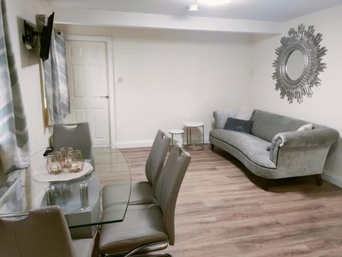 Bank street apartment Condo in Dewsbury