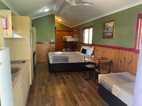 Big4 Aussie Outback Oasis Holiday Park Parque de campismo /
caravanismo in Charters Towers