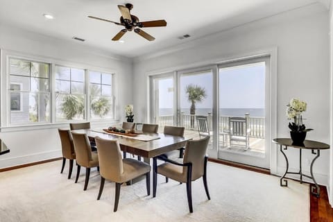 Beachwood East 19 by Wild Dunes, Ocean View Home with Resort Amenity Access Maison in Wild Dunes