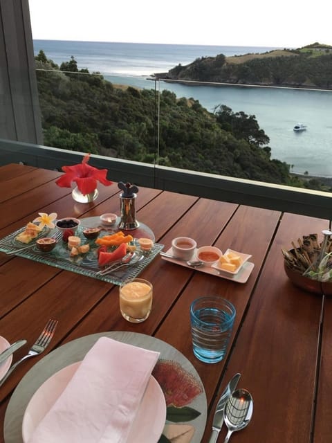 Natural landscape, Balcony/Terrace, Decorative detail, Sea view, Breakfast, Continental breakfast, Buffet breakfast, Asian breakfast, Italian breakfast, English/Irish breakfast, American breakfast