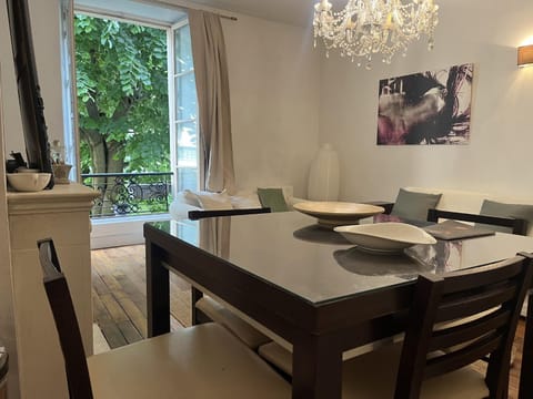 Dining area, Garden view, Garden view