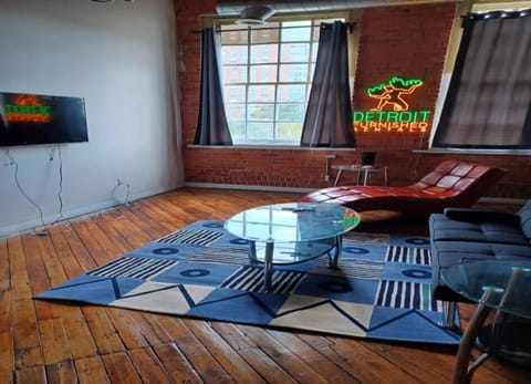 Detroit Harbor Loft Condo in Windsor