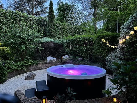 Hot Tub, Evening entertainment, Open Air Bath