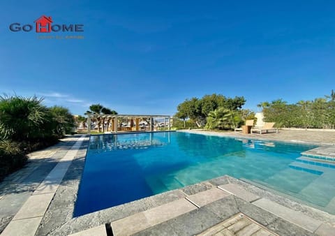 Day, Pool view, Swimming pool, sunbed