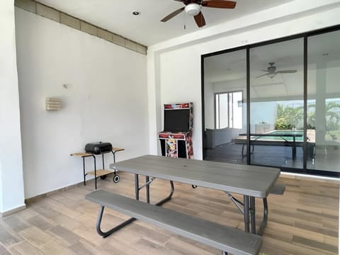 BBQ facilities, Game Room, Dining area