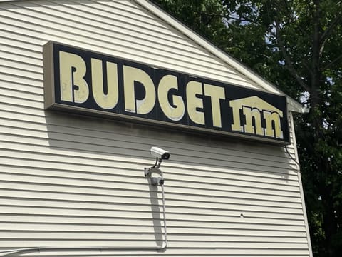Budget Inn - Elizabeth, NJ Motel in Linden