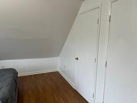 Comfy Family Home -Adjacent To NYC: 15 Guests Condo in Passaic