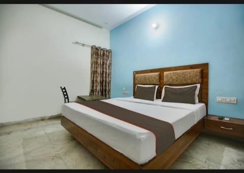 deep bell hotel Hôtel in Chandigarh