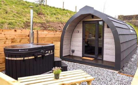 Primrose Glamping Pods Apartment in Craven District