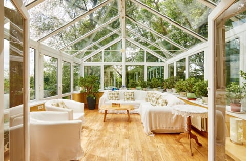 Living room, Garden view