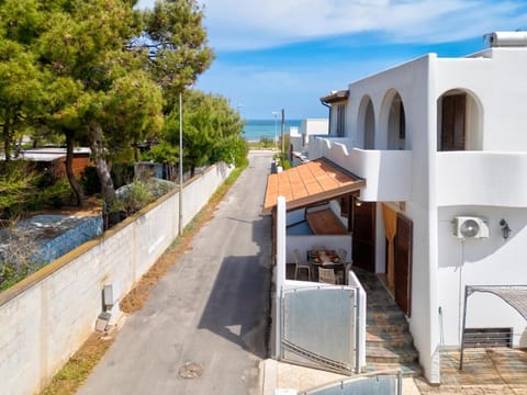 Property building, Balcony/Terrace, Sea view