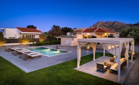 Property building, Night, Garden, Garden view, Mountain view, Pool view, Swimming pool, sunbed