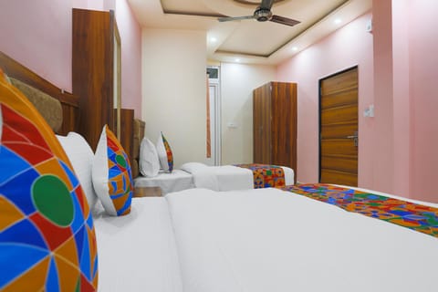 FabHotel Ayushman Hotel in Varanasi