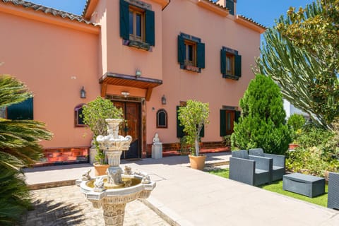 EDomus Luxury Villa Villa in Sierra Norte de Sevilla