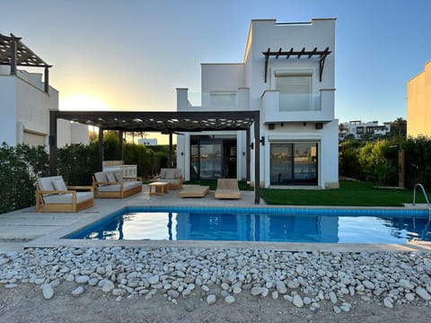 Property building, Pool view