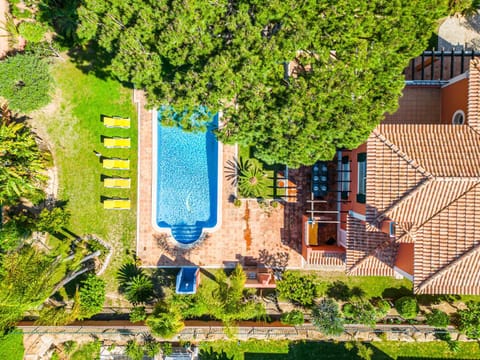 Property building, Bird's eye view, Garden view, Swimming pool, sunbed