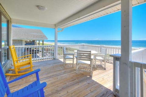 Happy Feet House in Oak Island