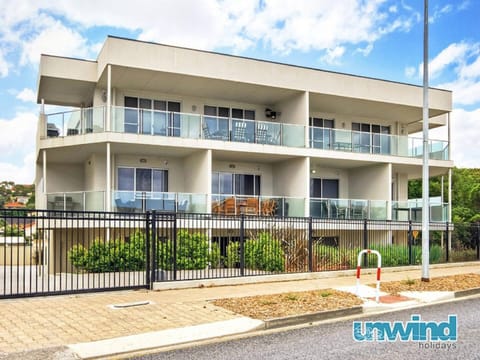 Property building, Day, Street view