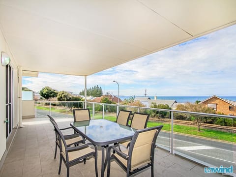 View (from property/room), Balcony/Terrace, Seating area, Dining area, Sea view