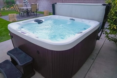 Summergetaway-luxehottub Privatepool By Strip House in Las Vegas