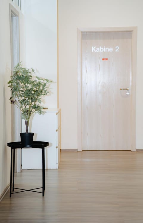 Zimmer frei in Nickenich bis zu 11 Gäste willkommen Apartment in Andernach