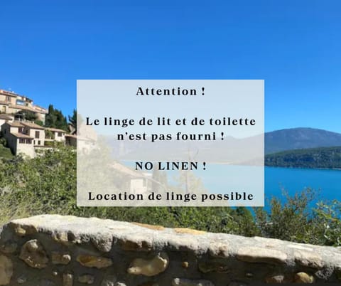1km des plages Parking gratuit Apartment in Bauduen