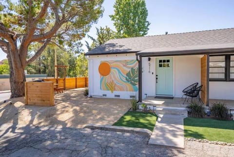 Blue Door Bungalow House in Atascadero