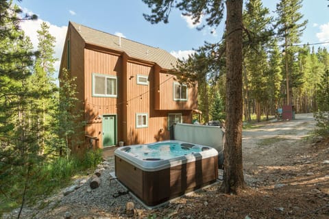 Golden Crown by Great Western Lodging House in Blue River