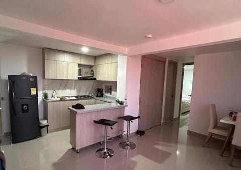 Kitchen or kitchenette, minibar